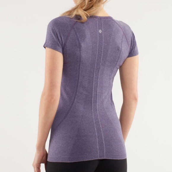 Lululemon Run Swiftly Tech V Neck Shirt in Concord Grape Purple - Size 8 - Picture 15 of 16